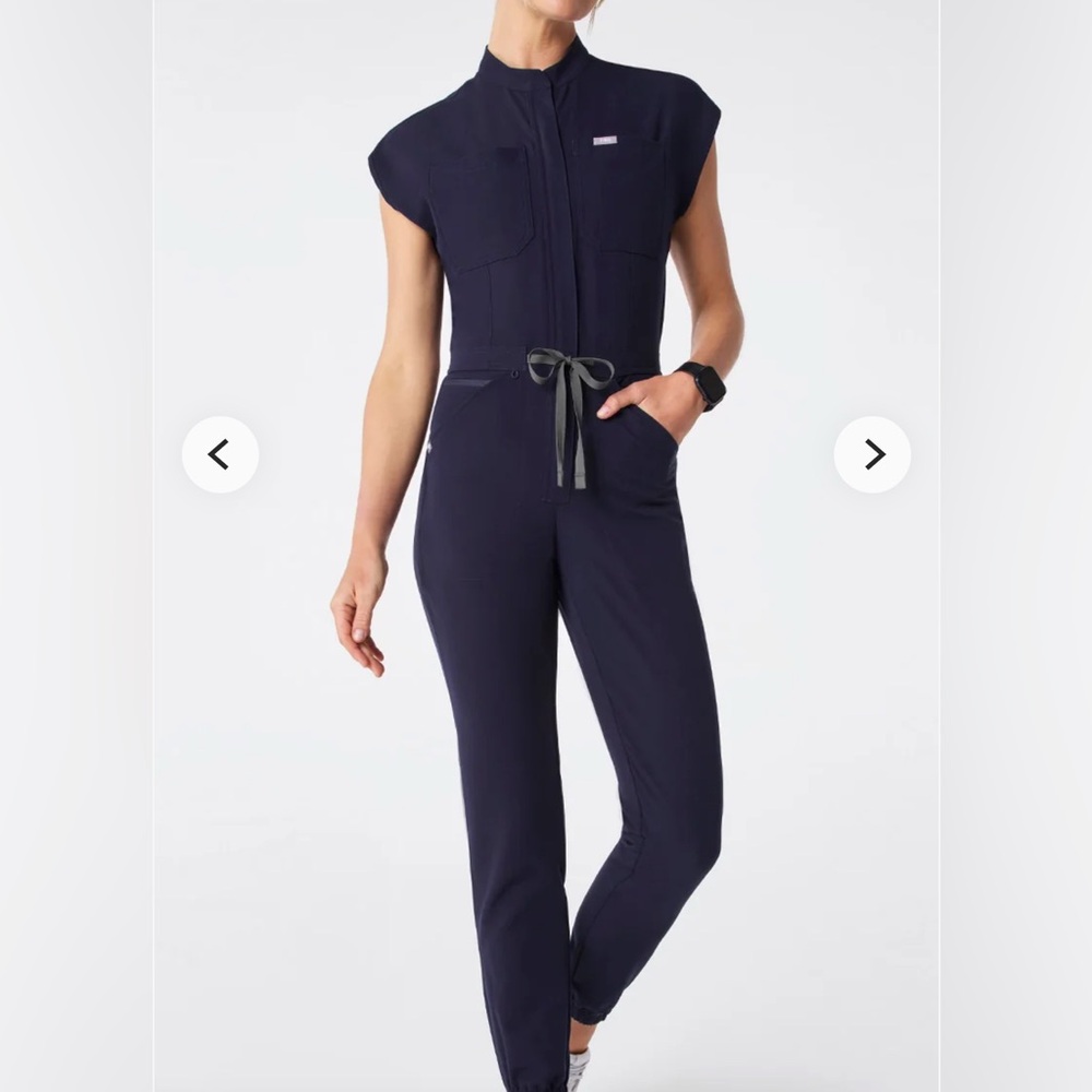 Figs Rafaela Cargo ScrubJumpsuit size MP